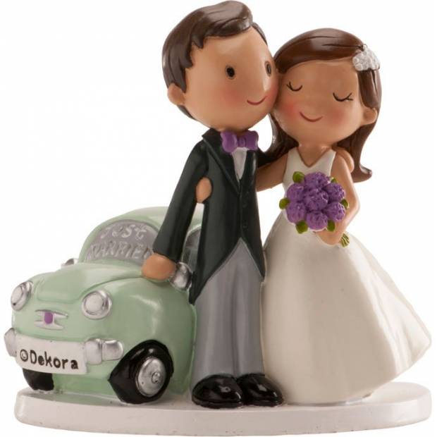 Svadobná figúrka na tortu novomanželia s autom 12 cm