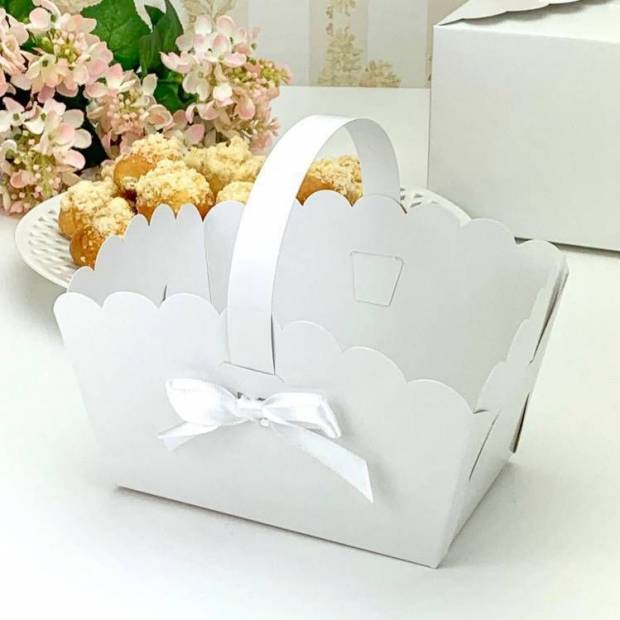 Svadobný košík na cukrovinky biely s bielou mašľou (13 x 9 x 9,5 cm) KOS02-6101-01 dortis