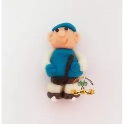 Figúrka na tortu hokejista modré dresy 6 cm z kokosovej hmoty