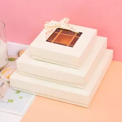 Skrička na pralinky 9x6x4 cm biele 5 ks