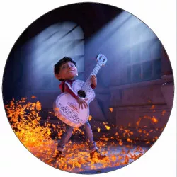 Jedlý papier Coco Miguel pri hraní na gitaru 19,5 cm