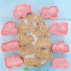 Sada vykrajovačiek v tvare nákladných vozidiel